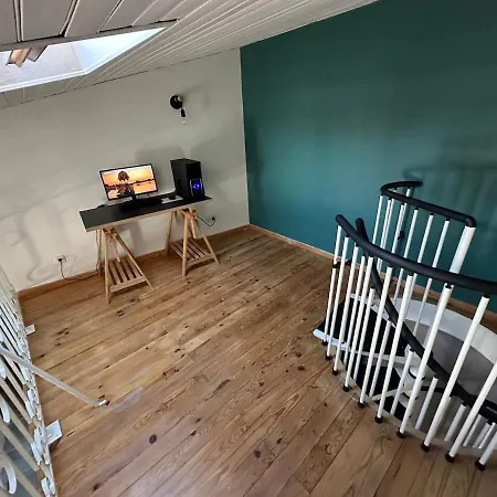 Casa de Férias Bright And Quiet House