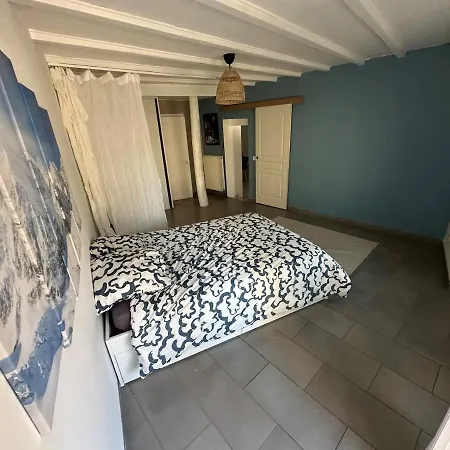 Casa de Férias Bright And Quiet House