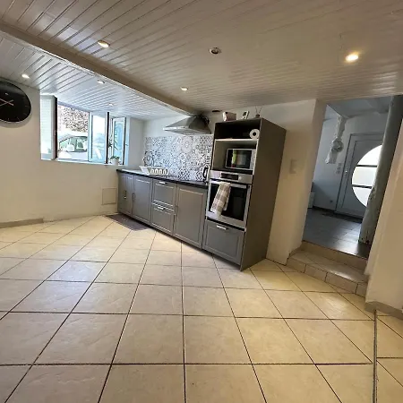 Bright And Quiet House Casa de Férias Aulnat